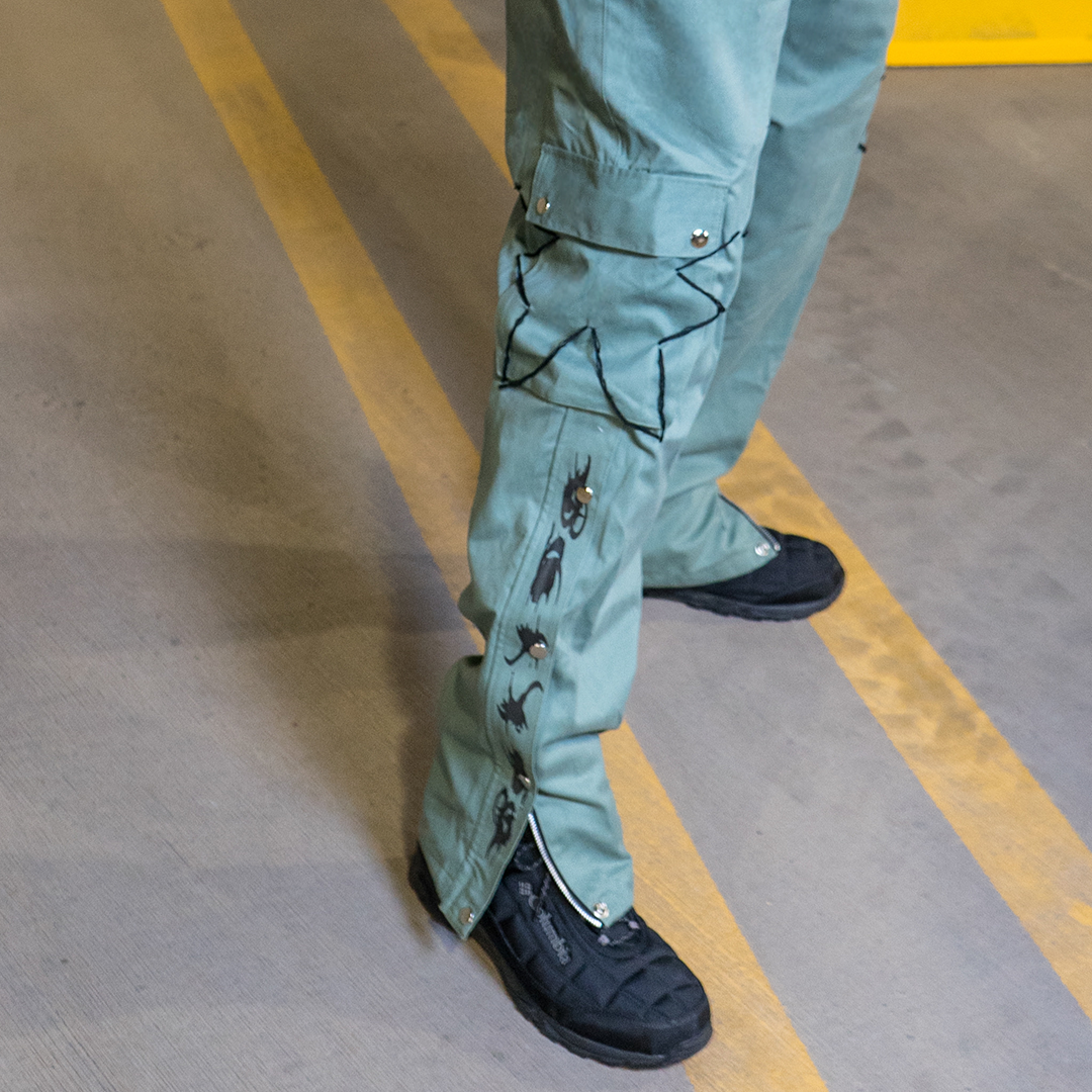 Stitches Cargo Pants Loose Fit - Pistachio green