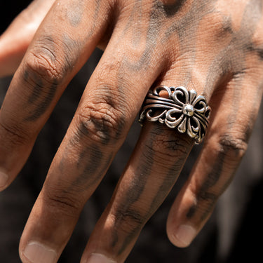 Noir Cathedral Ring v4