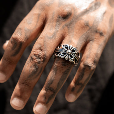 Noir Cathedral Ring v4